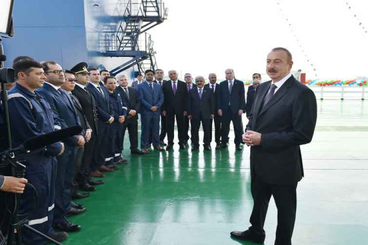 Prezident İlham Əliyev “Xankəndi” sualtı tikinti gəmisinin təqdimat mərasimində iştirak edib – YENİLƏNİB