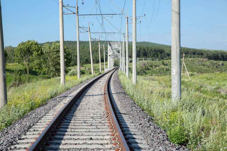 “Freight business journal” onlayn jurnalı Bakı-Tbilisi-Qars dəmir yolu haqqında yazıb