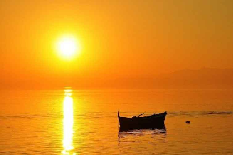 Günəşin suya qovuşduğu an – FOTOLAR