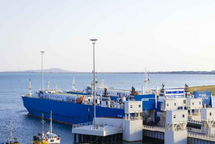 Altı ayda dəniz limanlarında 4915,6 min ton həcmində yükləmə-boşaltma işləri həyata keçirilib