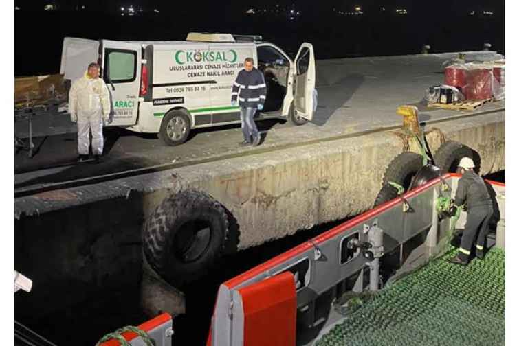 Çin bayraqlı gəminin kapitanı İstanbul boğazında koronavirusdan həyatını itirib