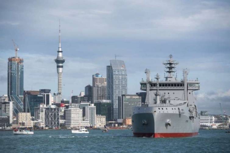 “Hyundai” Yeni Zelandiya donanmasının ən böyük gəmisini inşa edib