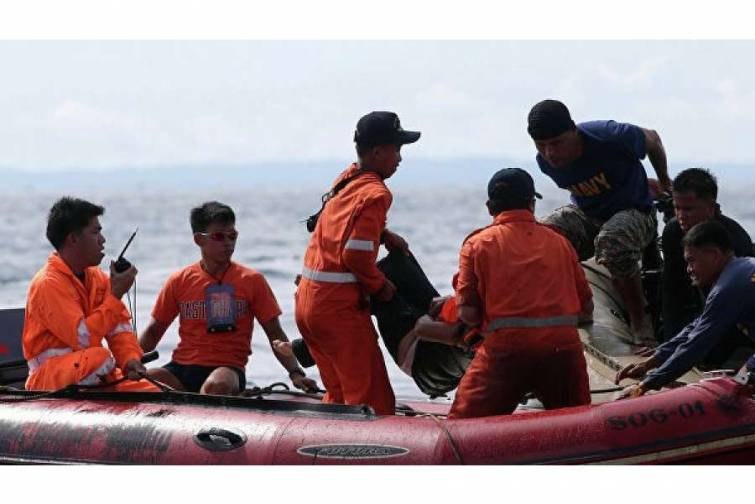 Filippində gəmilərin toqquşmasından sonra 14 nəfər itkin düşüb