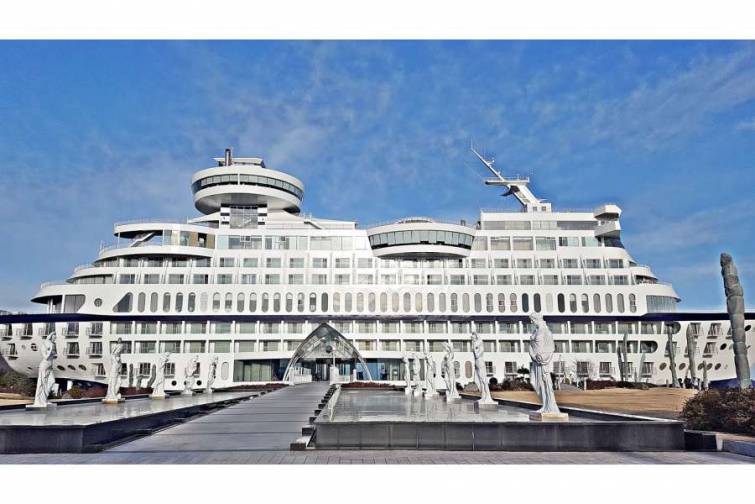 Kruiz gəmisində hotel - VİDEO