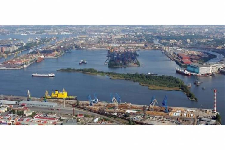 Sankt-Peterburqda su nəqliyyatının hərəkəti dayandırılır