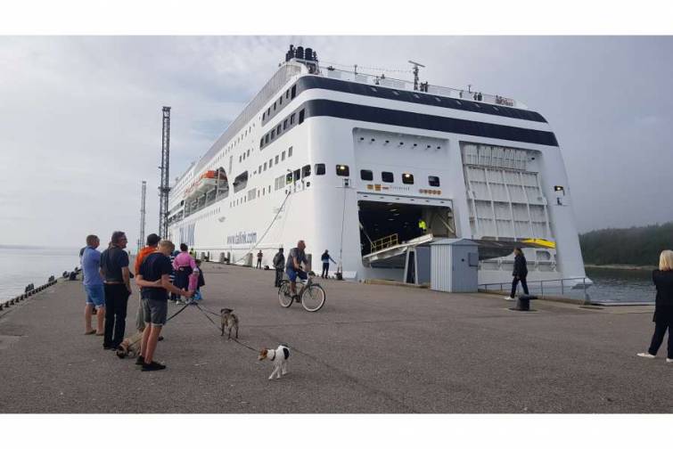 Estoniyada bu mövsümün ilk kruiz gəmisi yola çıxıb - FOTOLAR
