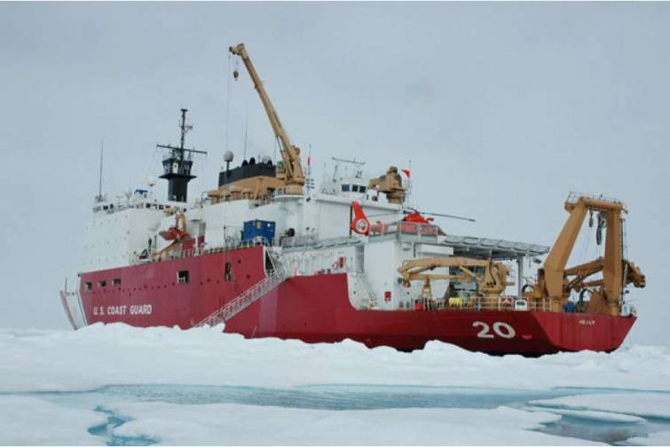 ABŞ-ın ən böyük buzqıran gəmisi yanğına görə missiyasını yarımçıq saxlayıb