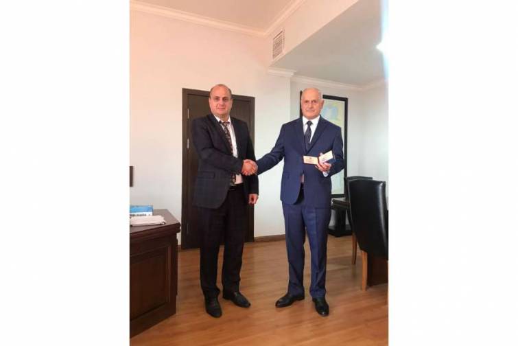 Yüksək mükafatlar sahiblərinə təqdim olunub