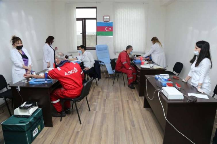 Dəniz&ccedil;ilər k&ouml;n&uuml;ll&uuml; qanvermə aksiyasında iştirak ediblər