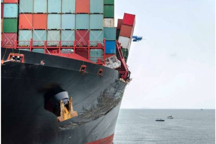 Dəniz quldurları “Maersk”ə məxsus gəmiyə iki dəfə hücum ediblər