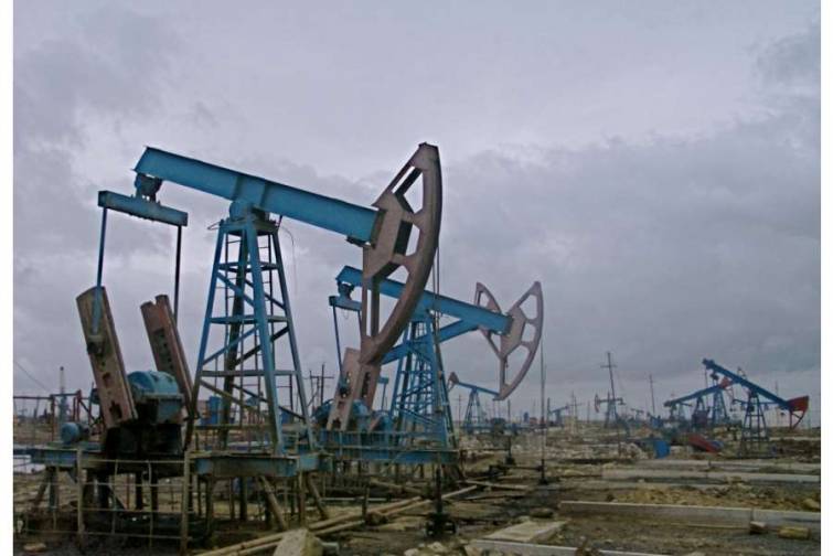 Azərbaycan neftinin qiyməti yenidən 64 dolları keçib