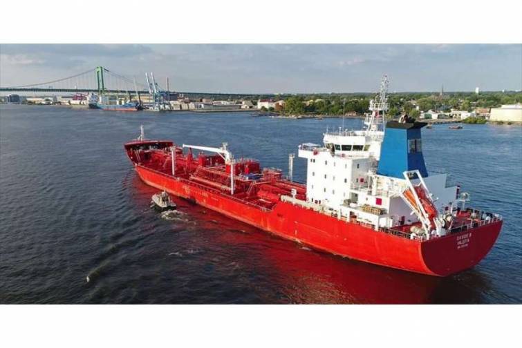 Dəniz quldurları tankerin 15 nəfər heyət üzvünü girov götürüblər