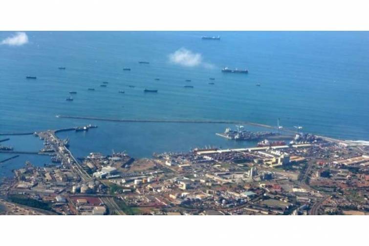 Balıqçı gəmisi dəniz quldurlarının hücumuna məruz qalıb