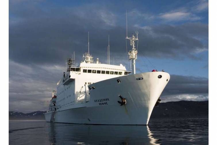“Akademik İoffe” tədqiqat gəmisinin həbsinin ləğvi barədə qərar dünən qəbul edilib