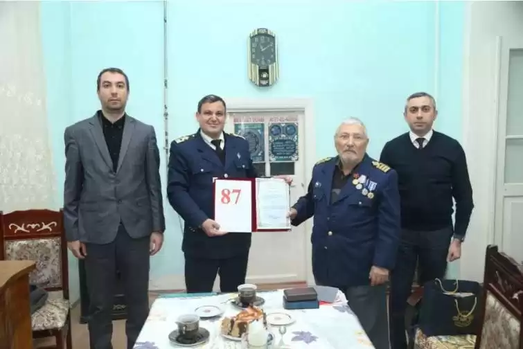 ASCO əməkdaşları veteran dənizçi Yaşar Dadaşovu ziyarət edib