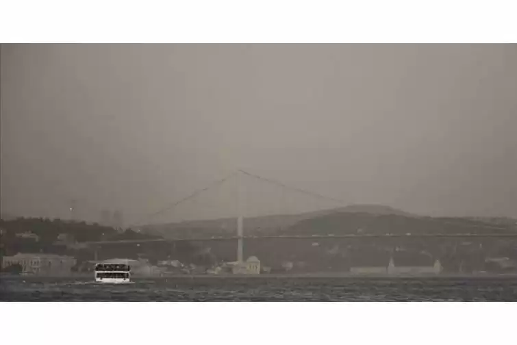 İstanbul boğazı gəmilərin hərəkəti üçün bağlandı