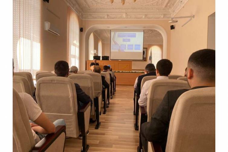 ADDA-da “Pedaqoji prosesdə müəllimin rolu” mövzusunda master-klass təşkil olunub