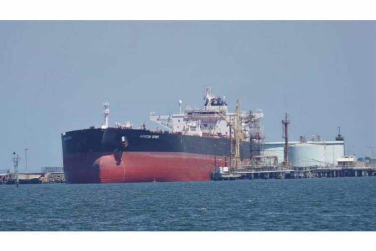 Anbarlarında 1 milyon barel neft olan tanker BƏƏ-dən Avropaya yollanıb