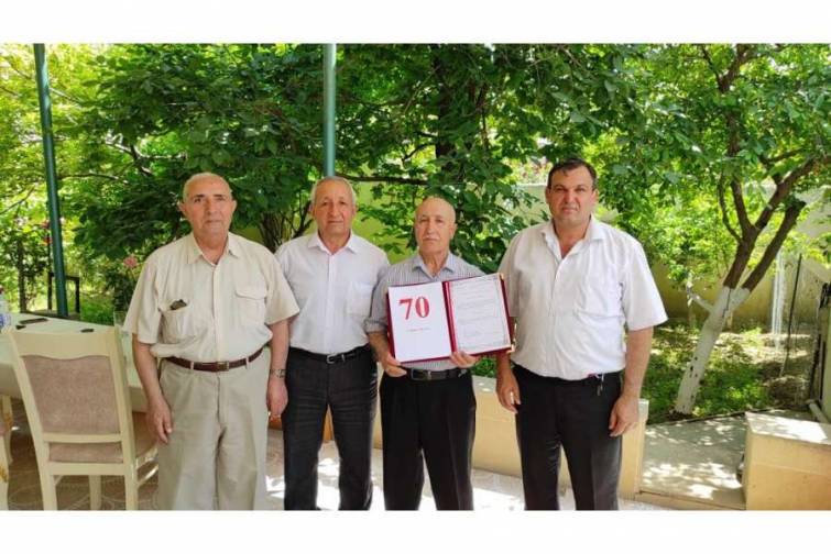 70 illik yubileyini qeyd edən veteran dənizçi evində ziyarət olunub