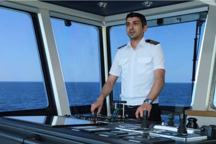 Gənc dənizçi: