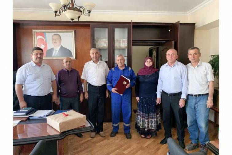 &ldquo;Bibiheybət&rdquo; Gəmi Təmiri Zavodunun Texniki ş&ouml;bəsinin rəisi İslam Nağıyev 60 illik yubileyini qeyd edir