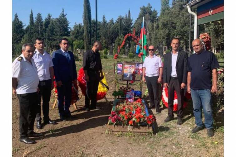 XDND əməkdaşları şəhid İsa Kəlbiyevin məzarını ziyarət ediblər