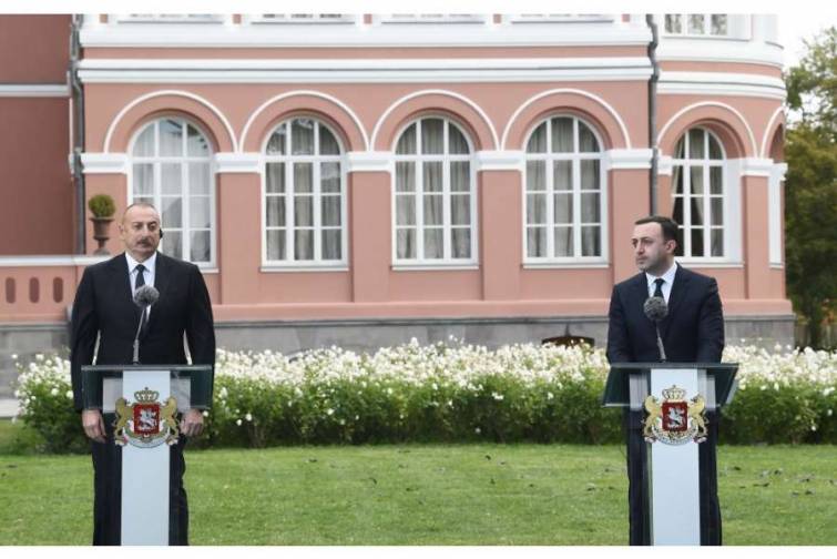 Azərbaycan Prezidenti və G&uuml;rc&uuml;stanın Baş naziri mətbuata bəyanatlarla &ccedil;ıxış ediblər