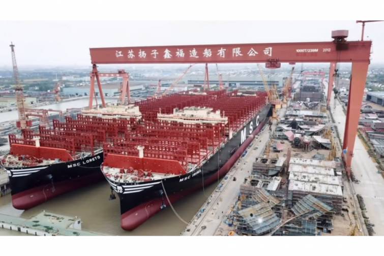 Çində dünyanın ən böyük konteyner gəmisi inşa edilib