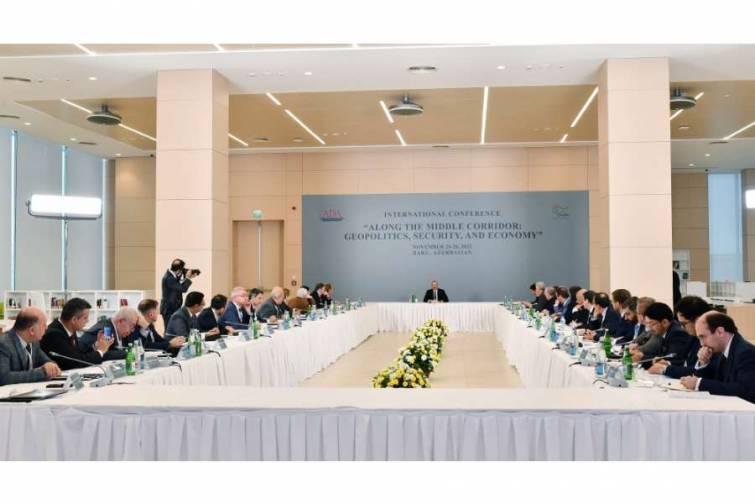 Bakıda &ldquo;Orta Dəhliz boyunca: geopolitika, təhl&uuml;kəsizlik və iqtisadiyyat&rdquo; m&ouml;vzusunda beynəlxalq konfrans ke&ccedil;irilibPrezident İlham Əliyev konfransda iştirak edib