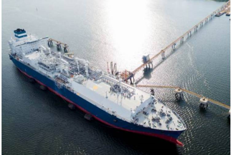 Almaniya maye təbii qaz idxalı üçün ilk terminal alacaq