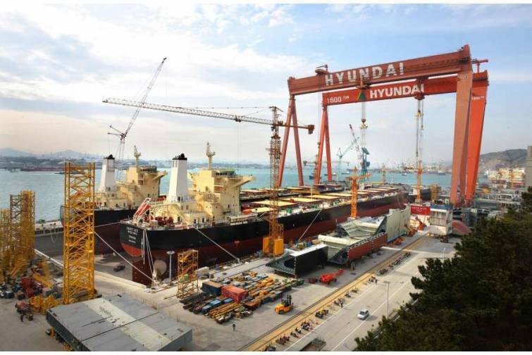 “HMM” 8000 TEU tutumlu doqquz konteyner gəmisi inşa edəcək