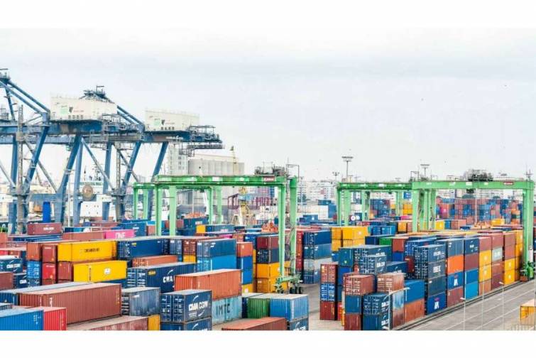 Pakistanın limanlarında 6000-ə yaxın konteyner ilişib