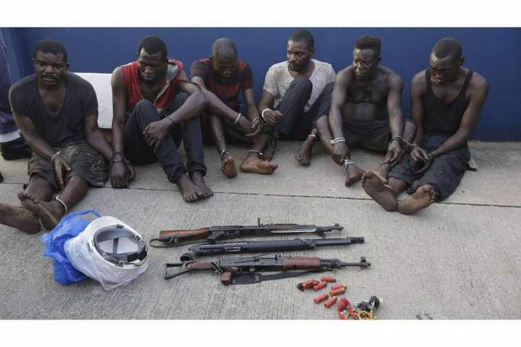 Qvineya k&ouml;rfəzindəki pirat&ccedil;ılıq beynəlxalq gəmi&ccedil;ilik &uuml;&ccedil;&uuml;n təhl&uuml;kəlidir