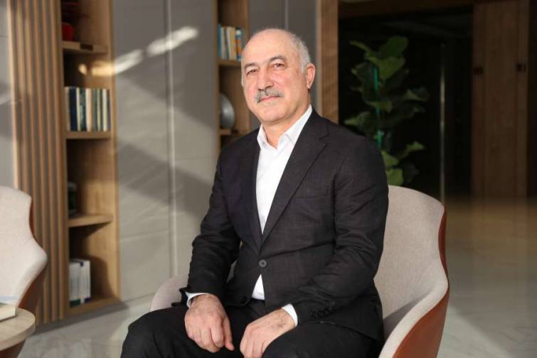 Futbolun sehrindən çıxa bilməyən yubilyar