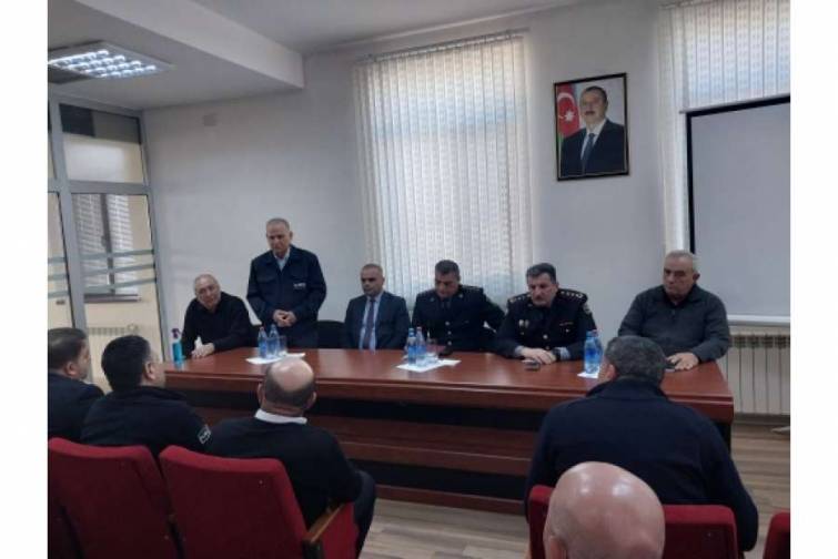Gəmi təmirçiləri terror-təxribat hallarına qarşı sayıqlığın artırılması məqsədilə maarifləndiriliblər