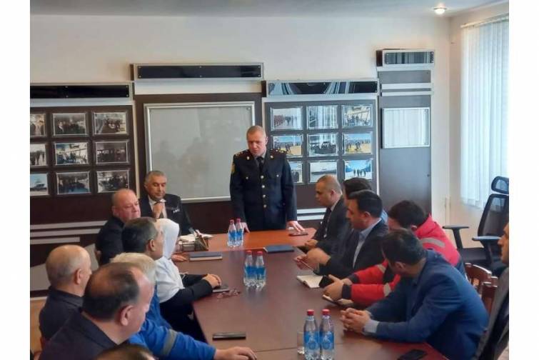 Gəmi təmirçiləri terror-təxribat hallarına qarşı sayıqlığın artırılması məqsədilə maarifləndiriliblər