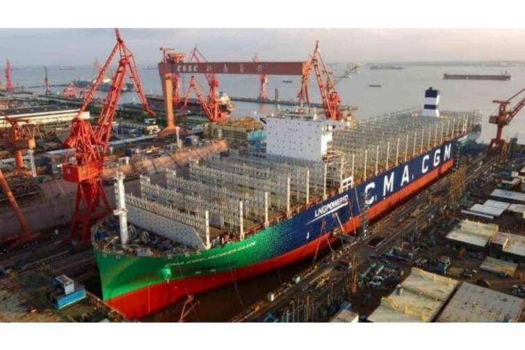 “CMA CGM” üçün 16 böyük tutumlu konteyner gəmisi inşa ediləcək