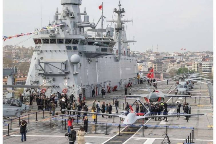 “TCG Anadolu”nu ilk gündə 9 minə yaxın adam ziyarət edib