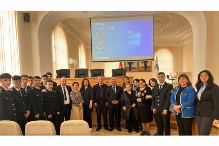 ADDA-nın professor-müəllim heyəti, doktorantları və magistrantları üçün master-klass təşkil olunub