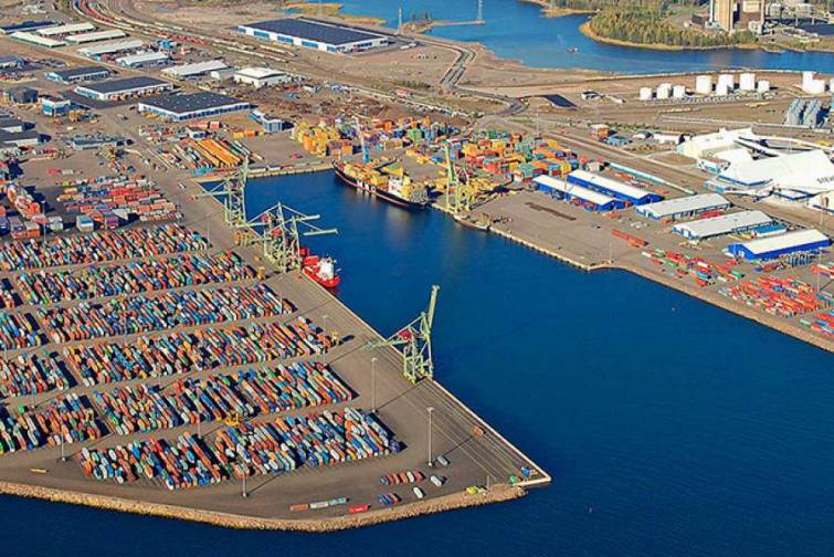Hamina-Kotka limanına 1039 gəmi yan alıb