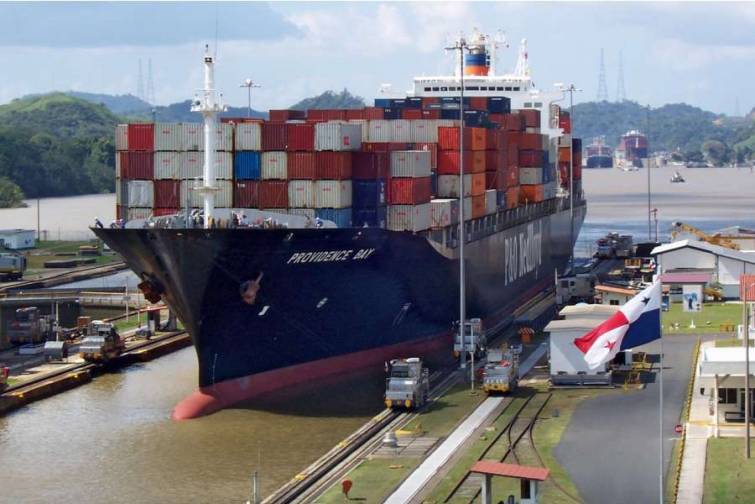 Panama kanalı administrasiyası şirin su üçün tarifləri artıracaq