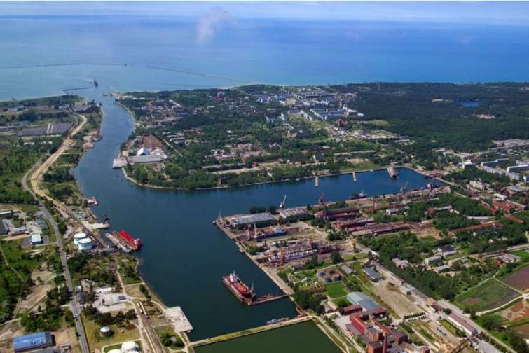 Liepaya limanında 4,57 milyon ton yük aşırılıb