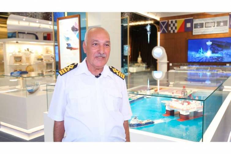 Dənizçi ömrü: Qocaman gəmi kapitanı Binnət Həsənov - VİDEO