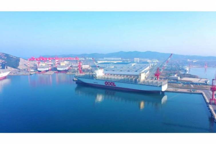 “OOCL” yeni konteyner gəmisinə adqoyma mərasimi keçirib