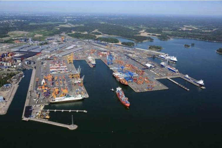 Helsinki limanının yük dövriyyəsi 10,4 milyon tona düşüb