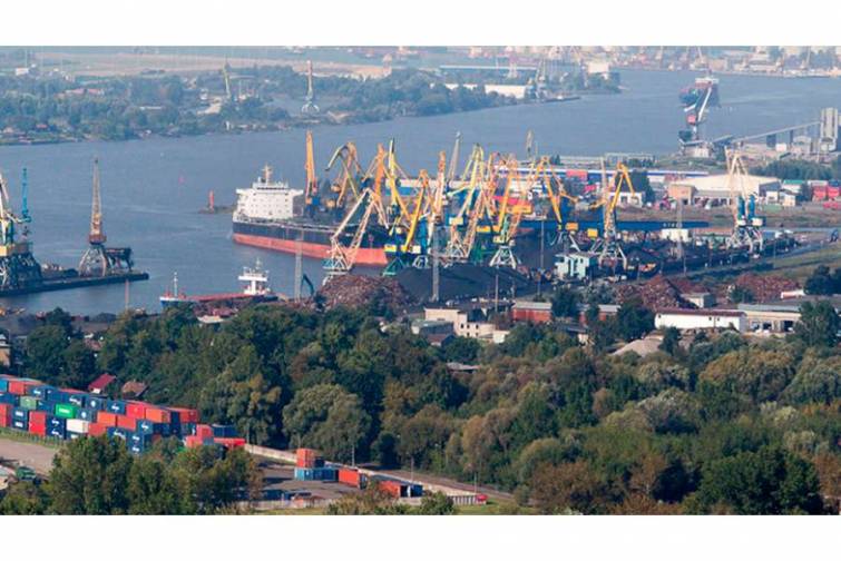 Latviya limanlarında 29 milyon ton yük aşırılıb