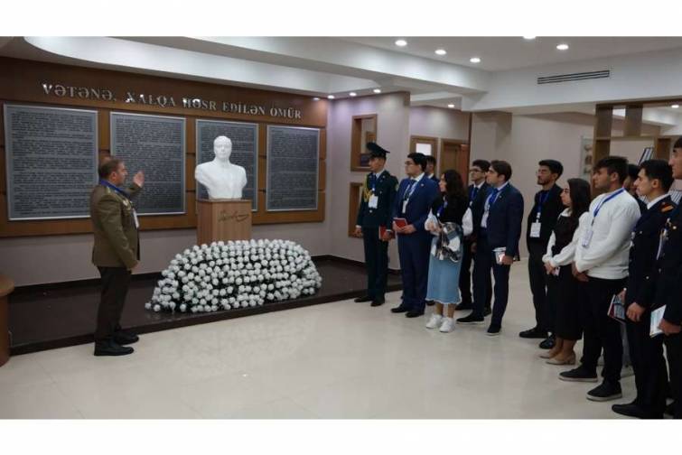 ADDA tələbələri “Təbii və texnogen hadisələrin əhali və ərazilərə təsiri və onun qarşısının alınması üçün qabaqlayıcı tədbirlər” mövzusunda seminarda iştirak ediblər