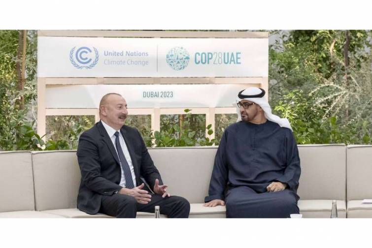 Prezident İlham Əliyev Dubayda Birləşmiş Ərəb Əmirliklərinin Prezidenti Şeyx Məhəmməd bin Zayed Əl Nəhyan ilə görüşüb