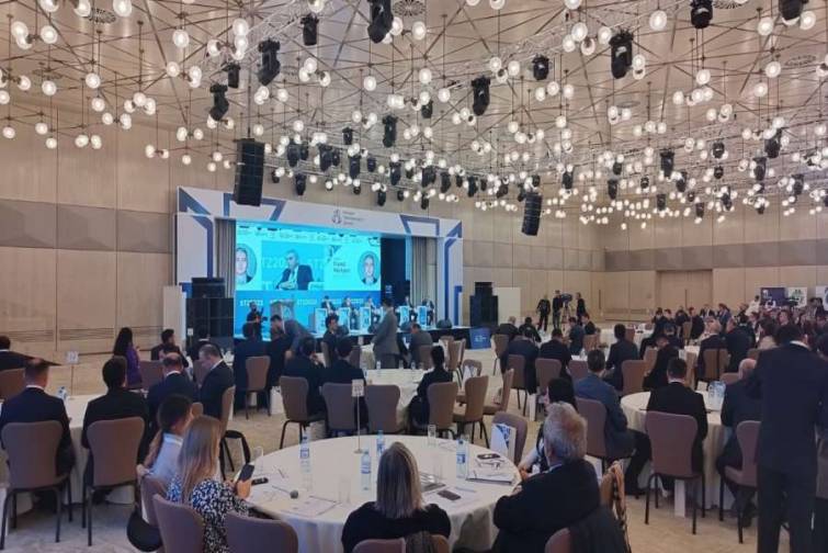 ASCO-nun Dayanıqlılıq və emissiyaların idarəolunması üzrə direktoru Sənaye Təhlükəsizliyi Zirvəsində iştirak edib