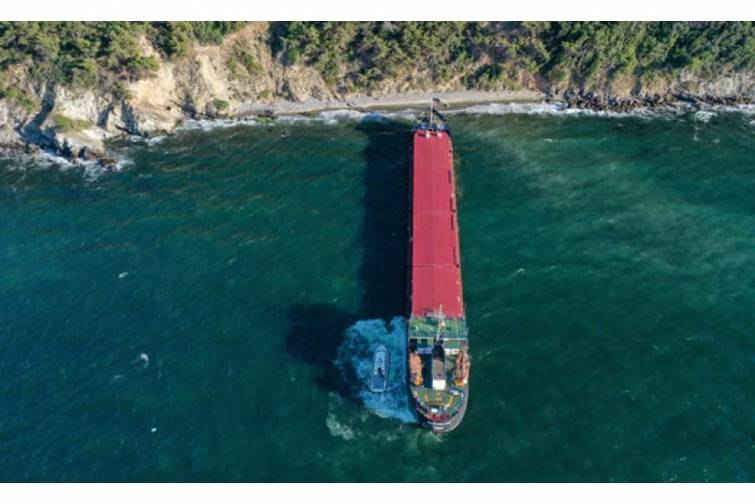 Kapitanın köməkçisinin yuxulaması gəminin saya oturması ilə nəticələnib